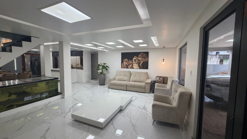 Casa no Condomínio Cyprees Garden – Ananindeua (5 suítes, piscina)